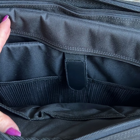 Samsonite Padded Messenger Bag/Laptop Bag - Picture 6 of 7